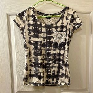 tie-dye gray and white T-shirt with lace back
